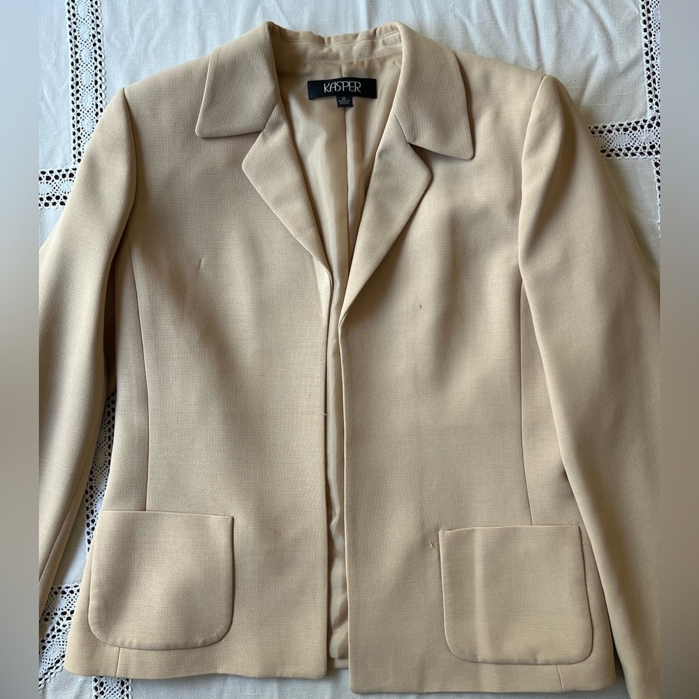 Kasper blazer with pockets